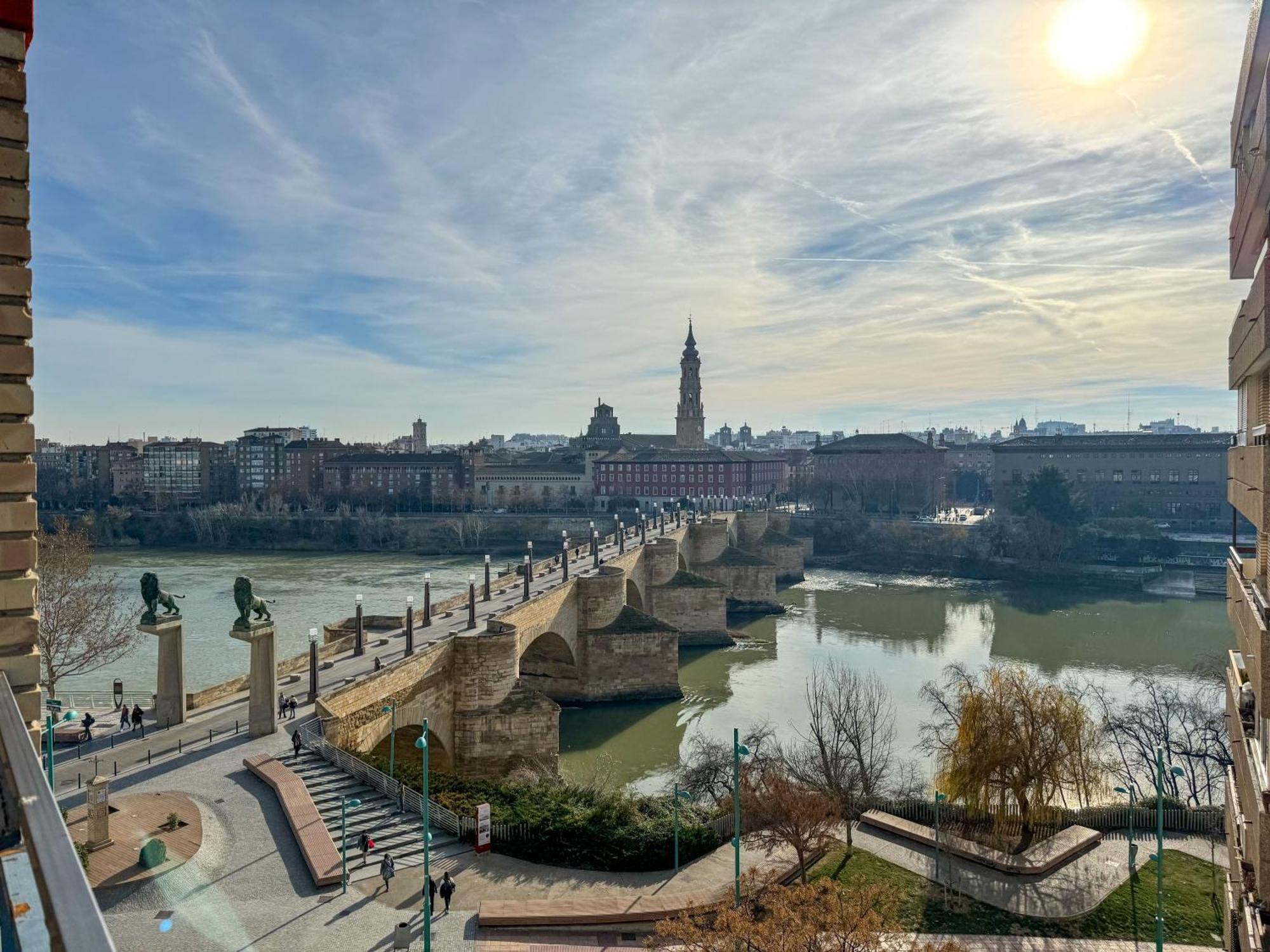 El Puente Del Pilar Comotucasa Σαραγόσα Εξωτερικό φωτογραφία